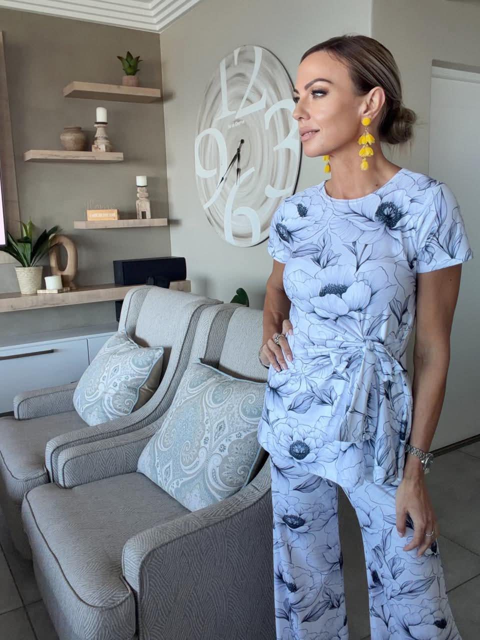 Adira Knoop top